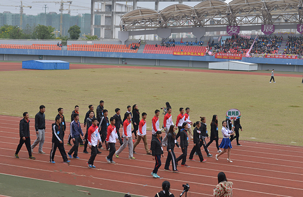 裁判方队 （大学生通讯社 陈园园 摄）
