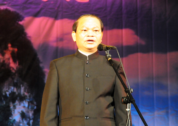 原副校长、乐年学院院长蓝常周主持仪式。