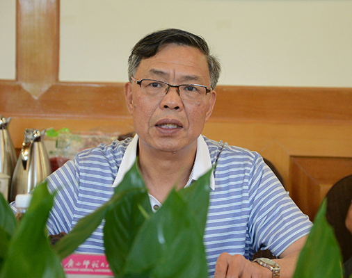 副校长钟瑞添致欢迎词