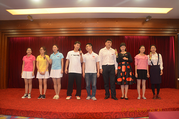 舞台剧《放飞心中的歌》表演现场