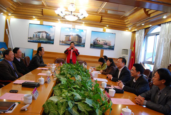 刘健斌副校长与广西工学院考察团一行进行座谈