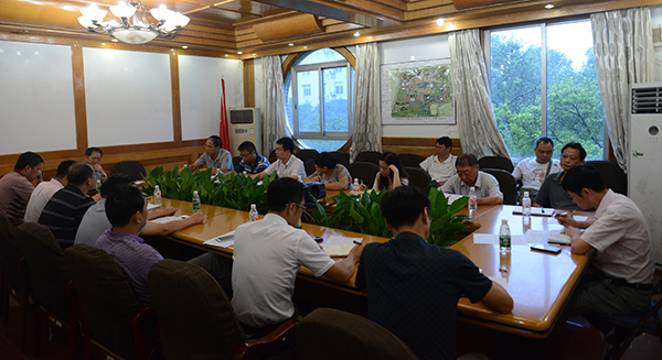 协调会现场(宣传部 王董/摄)