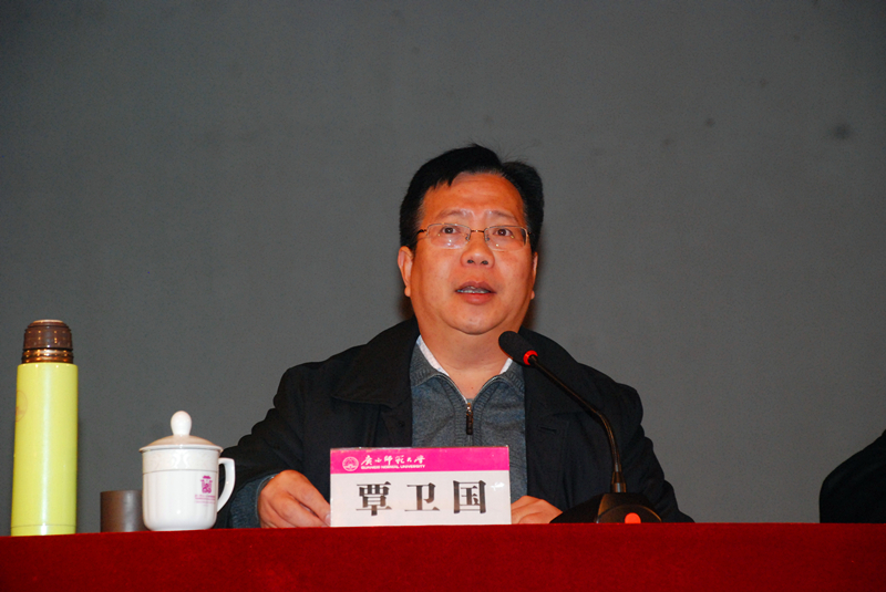 I:/校情通报会/2/覃卫国副校长讲话.jpg