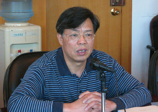 钟瑞添副校长致欢迎词。