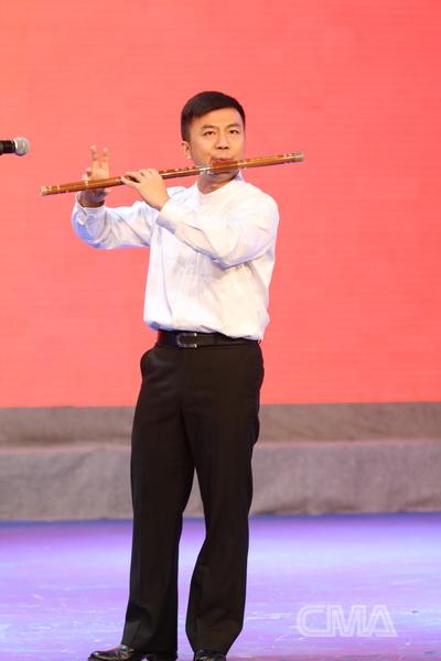 我校周楼胜老师在比赛中