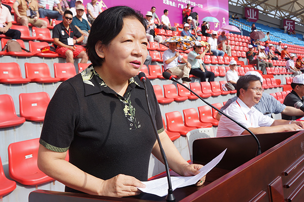 校党委书记王枬致辞