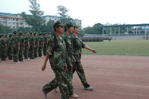 趁着休息，赶快练练