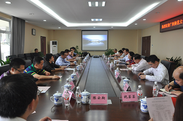 王枬书记带队到桂林电子科技大学调研