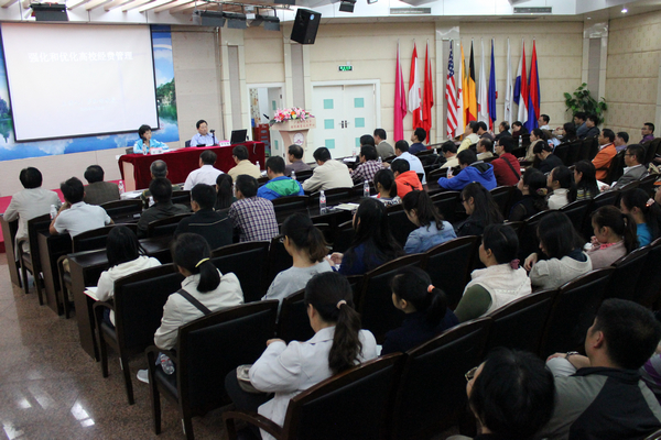 专题报告会现场（大学生通讯社 邹添龙 摄）