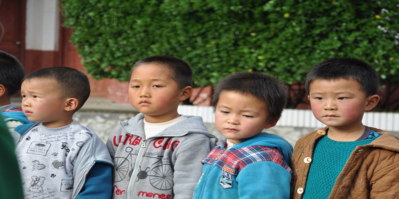 黄宝完小小朋友