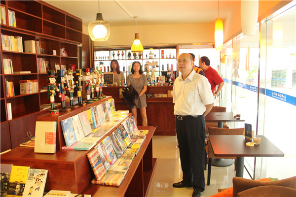 副厅长蔡昌卓实地考察漓江学院大学生创新创业基地