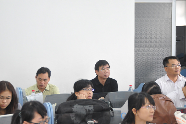 梁宏校长在                    </div></div></article>
                    </div>
                    <div id=