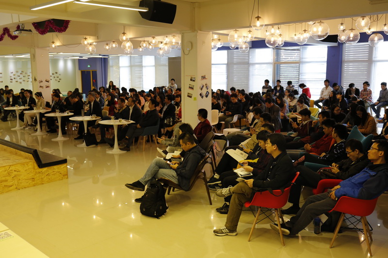 C:/Users/DELL/Desktop/压缩——“创新讲堂”进基层—全区创新驱动发展大会走进我校——相片/压缩——“创新讲堂”进基层—全区创新驱动发展大会走进我校——相片/_63A2335 (6).JPG