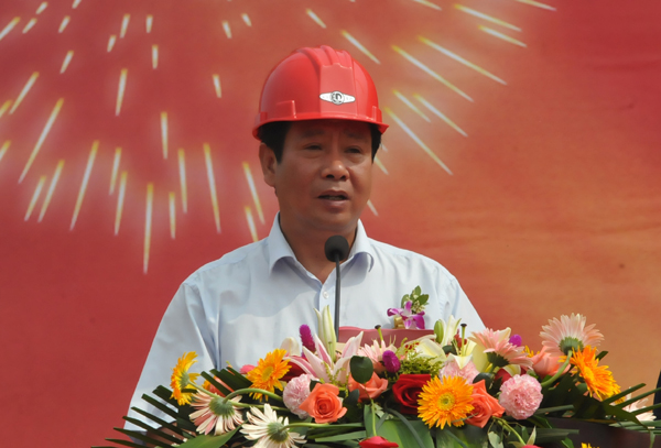 副校长陈洪江主持项目开工仪式