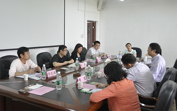 与职业技术师范学院座谈