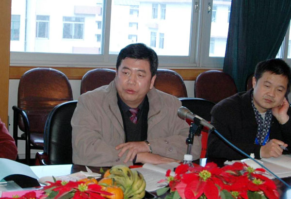 教育部语用司副司长张世平在会讲话。