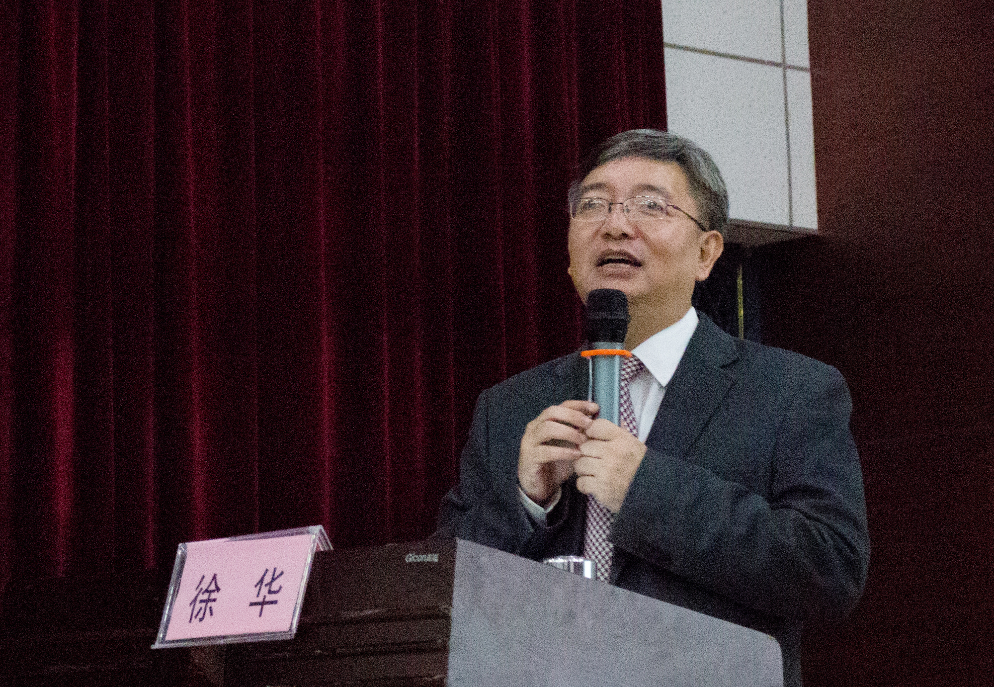 徐华老师讲话3（大学生通讯社张怡摄）99.jpg