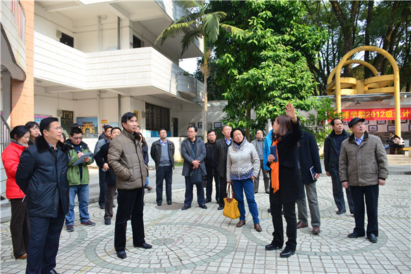 校领导一行到职师学院调研，了解学院发展难题