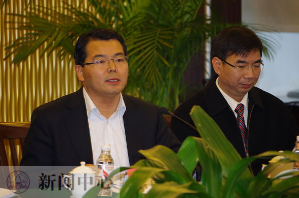 自治区科技厅副厅长李国忠出席开幕式并致辞