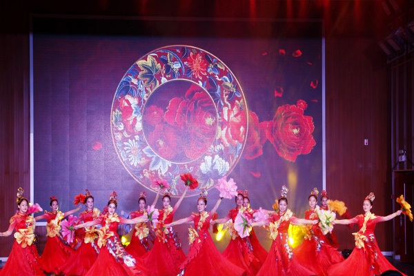 《五月的鲜花》.jpg