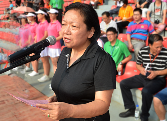 校党委书记王枬致欢迎辞