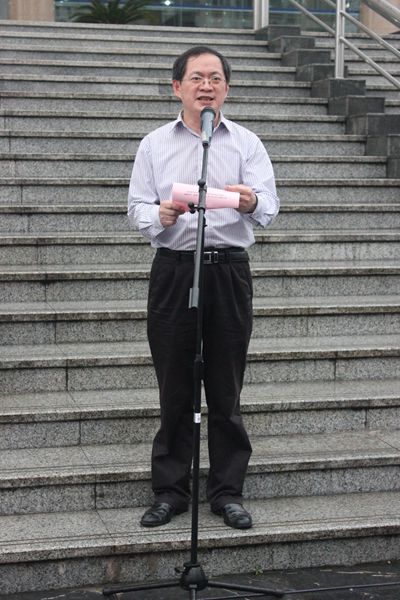 校党委副书记唐仁郭宣布“三走”活动启动