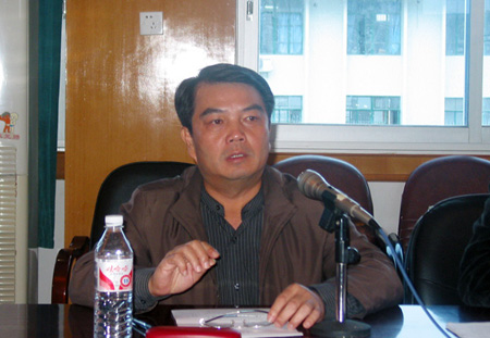 陈大克书记在会上讲话。