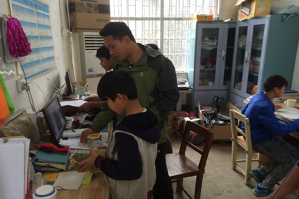 篮球训练营报名现场