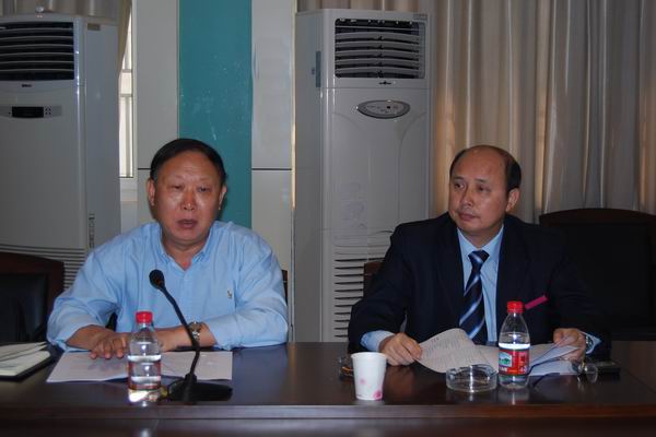 图片说明：副校长刘健斌、蔡昌卓出席会议并作重要讲话