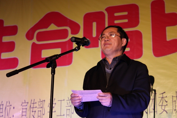 校党委副书记唐仁郭致辞（本文图片均由大学生通讯社 蔡彬彬 奉偲茗 摄）