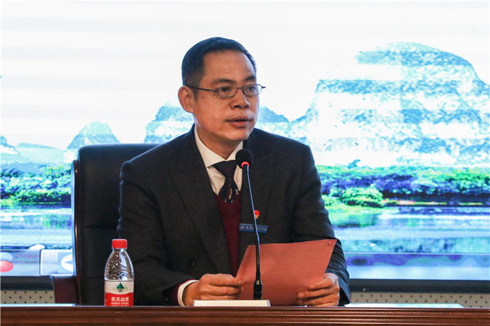 图5：广西师范大学漓江学院校长杨树喆教授致辞.jpg