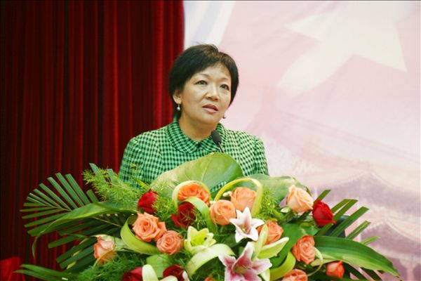 王枬书记主持第四届全国师德论坛广西分论坛