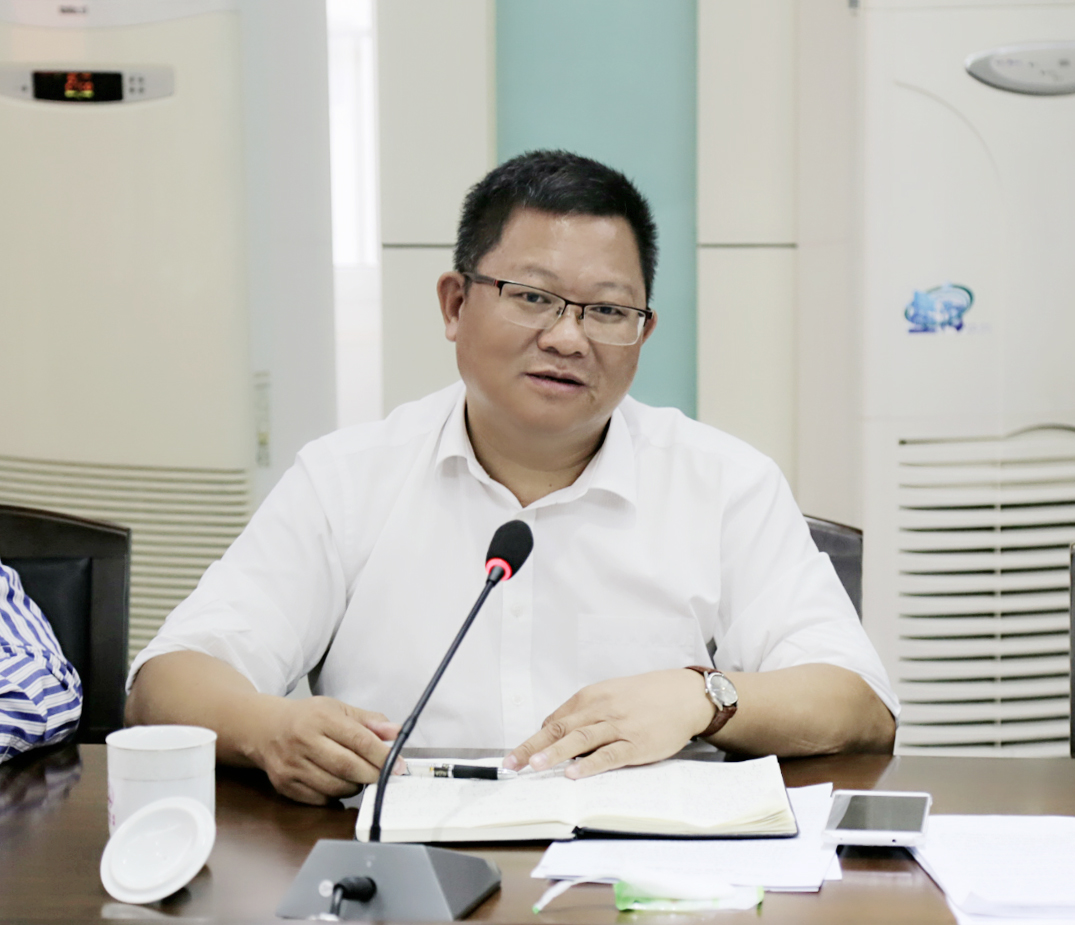 校党委书记邓军讲话.jpg