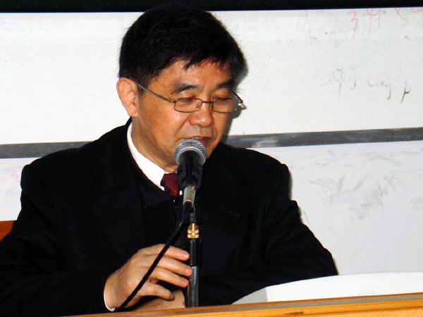 郑永廷教授做客独秀大讲坛。