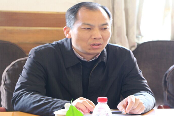 自治区高校工委检查组长、桂林航天工业学院党委副书记、纪委书记旷永青出席会议